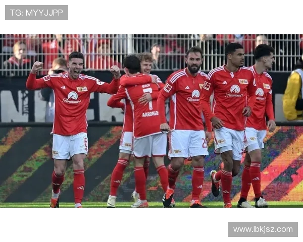 德甲球队之间的关系与历史渊源分析 德甲球队之间的关系与历史渊源分析