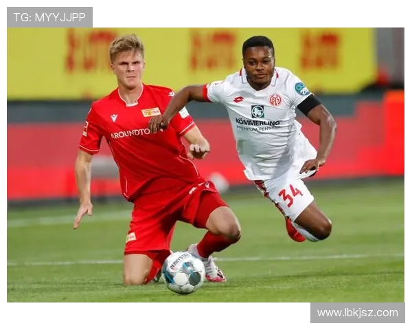 德甲联赛中引进顶级前锋的球队名单及战术作用