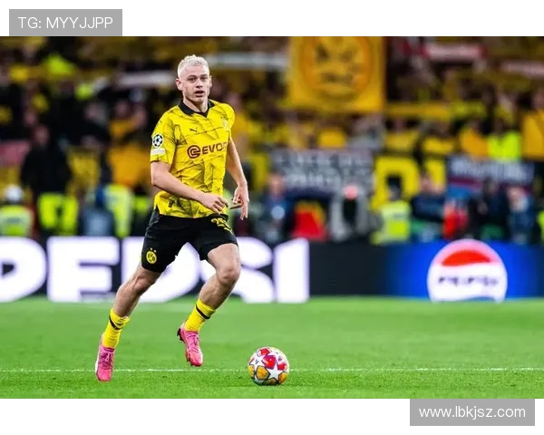 多特后卫莱尔森单场贡献四助攻引发多家欧洲豪门关注